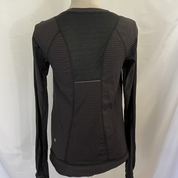 Lululemon Women's Run For Gold Long Sleeve Size 6 Stretch Black Stripe - Picture 7 of 9